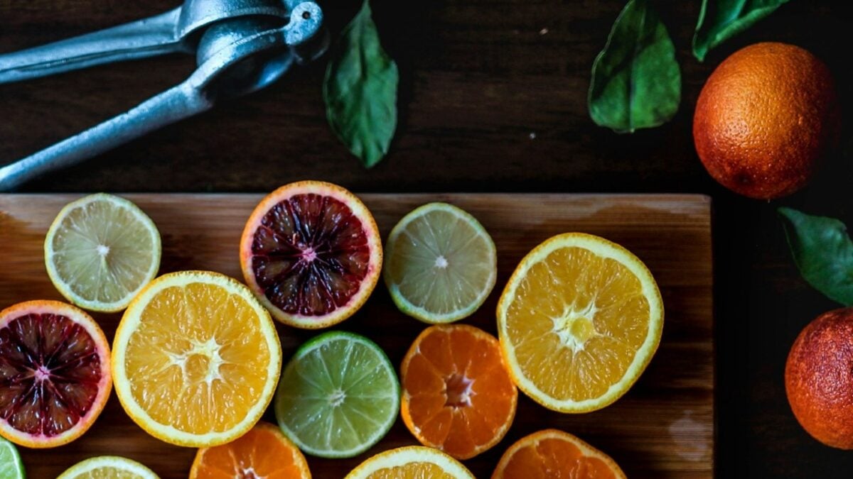 Fragranze agrumate in inverno: 5 profumi gourmand, avvolgenti e irresistibili Fragranze agrumate in inverno: 5 profumi gourmand, avvolgenti e irresistibili