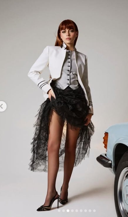 Annalisa, divina con la gonna in tulle nero firmata Dior: ma come l’ha abbinata ti sorprenderà! Annalisa, divina con la gonna in tulle nero firmata Dior: ma come l’ha abbinata ti sorprenderà!