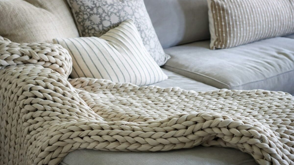 Preparare la Casa per il Natale: decluttering e organizzazione per ambienti ordinati e accoglienti Preparare la Casa per il Natale: decluttering e organizzazione per ambienti ordinati e accoglienti