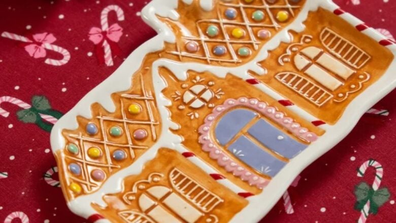 Tavola di Natale 2025: le Stoviglie must have per apparecchiare con stile