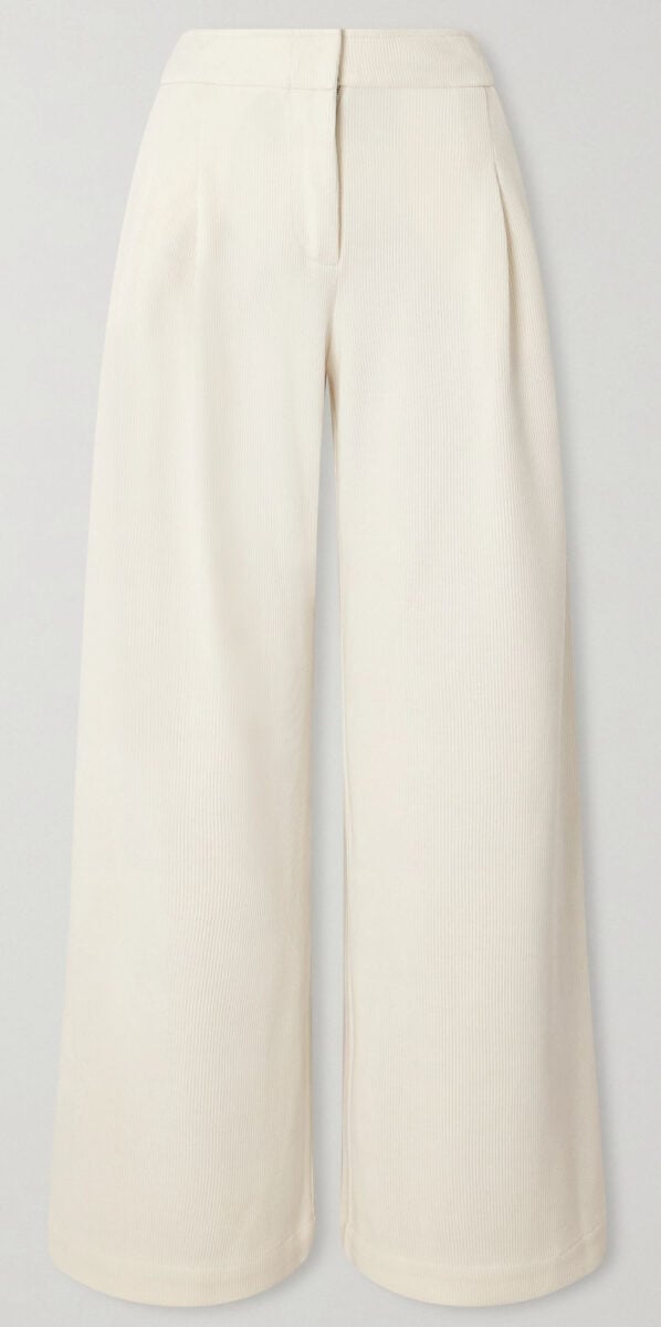 Pantaloni in velluto: i modelli più eleganti da indossare a Natale