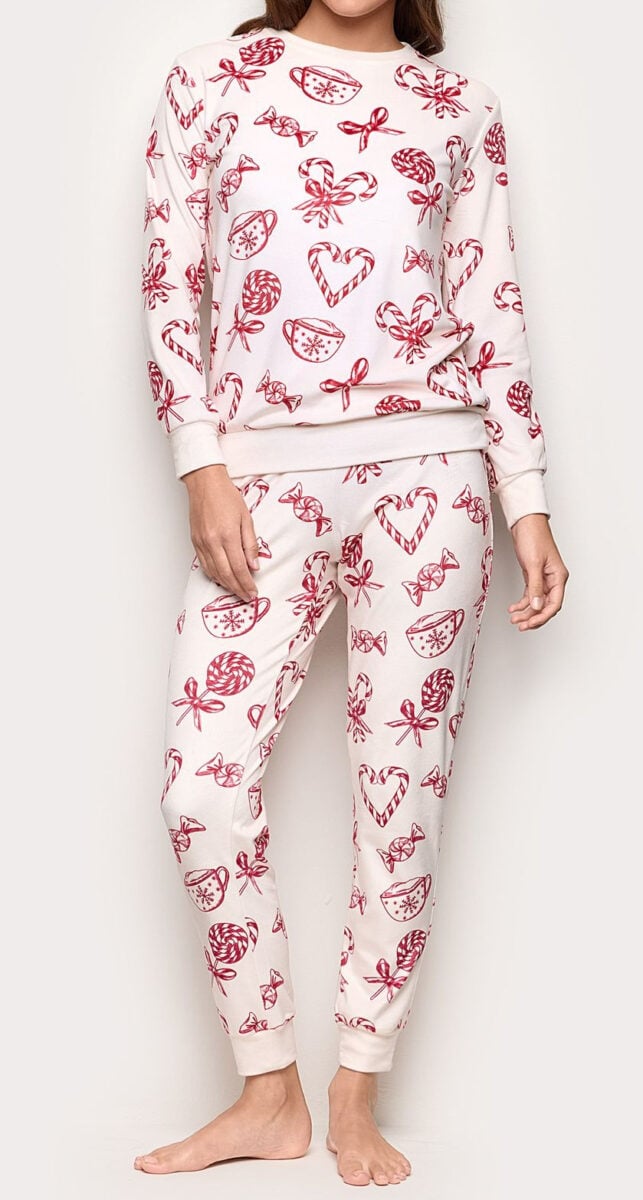 5 pigiami simpatici e divertenti a tema Natale da mettere sotto l’Albero 5 pigiami simpatici e divertenti a tema Natale da mettere sotto l’Albero