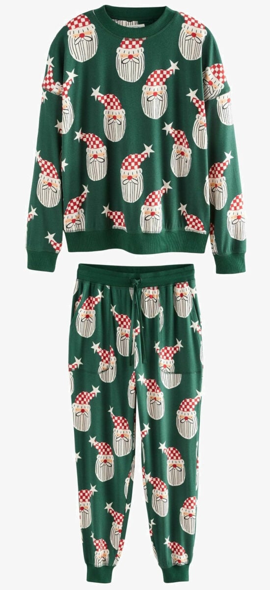 5 pigiami simpatici e divertenti a tema Natale da mettere sotto l’Albero 5 pigiami simpatici e divertenti a tema Natale da mettere sotto l’Albero