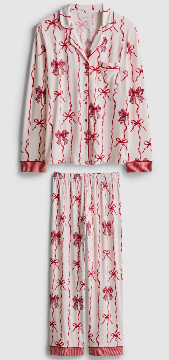 5 pigiami simpatici e divertenti a tema Natale da mettere sotto l’Albero 5 pigiami simpatici e divertenti a tema Natale da mettere sotto l’Albero