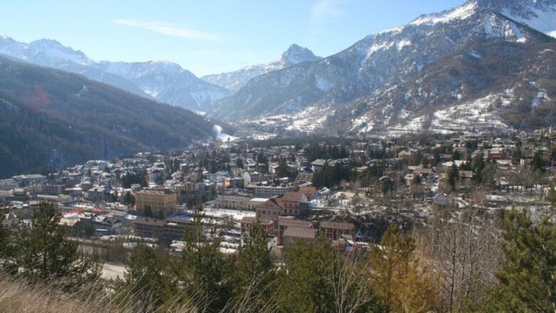 Weekend a Bardonecchia: una bellezza piemontese tra natura, sci e prelibatezze locali
