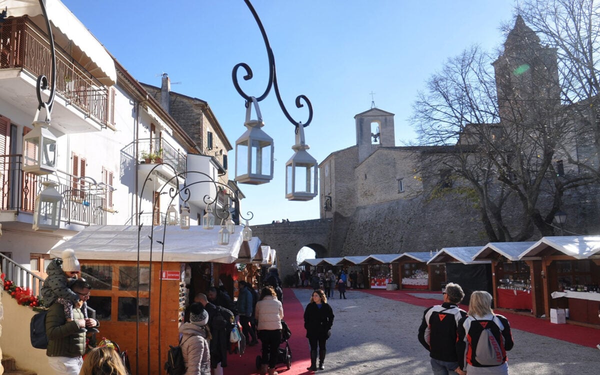 Il Natale nei Borghi marchigiani: la magia che non ti aspetti!