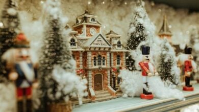 Viaggio a Capranica verso il suo bellissimo villaggio di Natale in miniatura