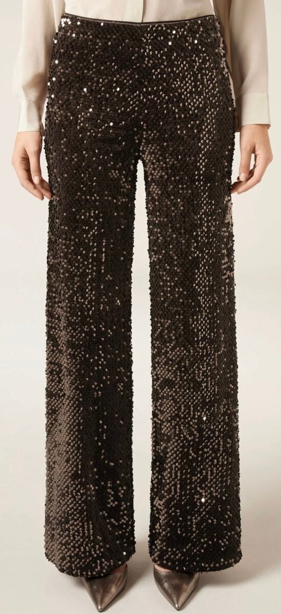 I Pantaloni con paillettes sono il capo must have delle Feste