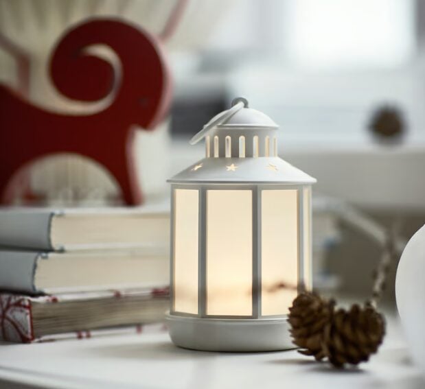 Fai brillare il tuo balcone questo Natale con IKEA: ecco le decorazioni che ti invidieranno tutti! Fai brillare il tuo balcone questo Natale con IKEA: ecco le decorazioni che ti invidieranno tutti!