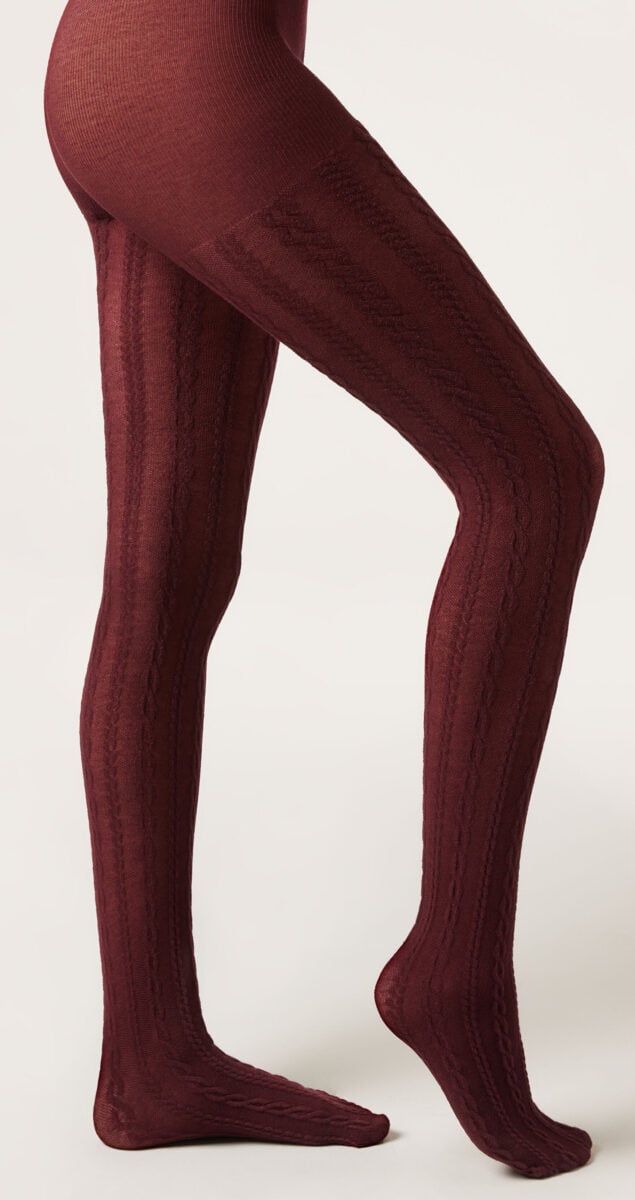 Sono questi i collant colorati più belli dell’Inverno 2026. Trendy e ricercati!