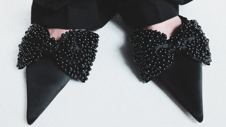 H&M lancia le scarpe più glam per Capodanno: pronte a brillare?