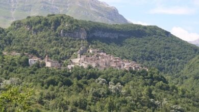 Un borgo dell’Abruzzo dal fascino antico, sembra un presepe!