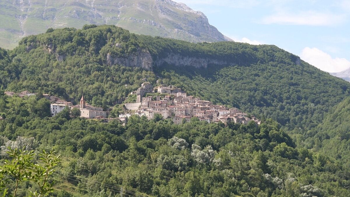 Un borgo dell’Abruzzo dal fascino antico, sembra un presepe!