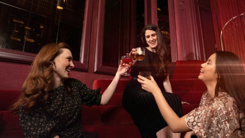 Make up delle Feste: la guida definitiva per brillare ai party Natalizi