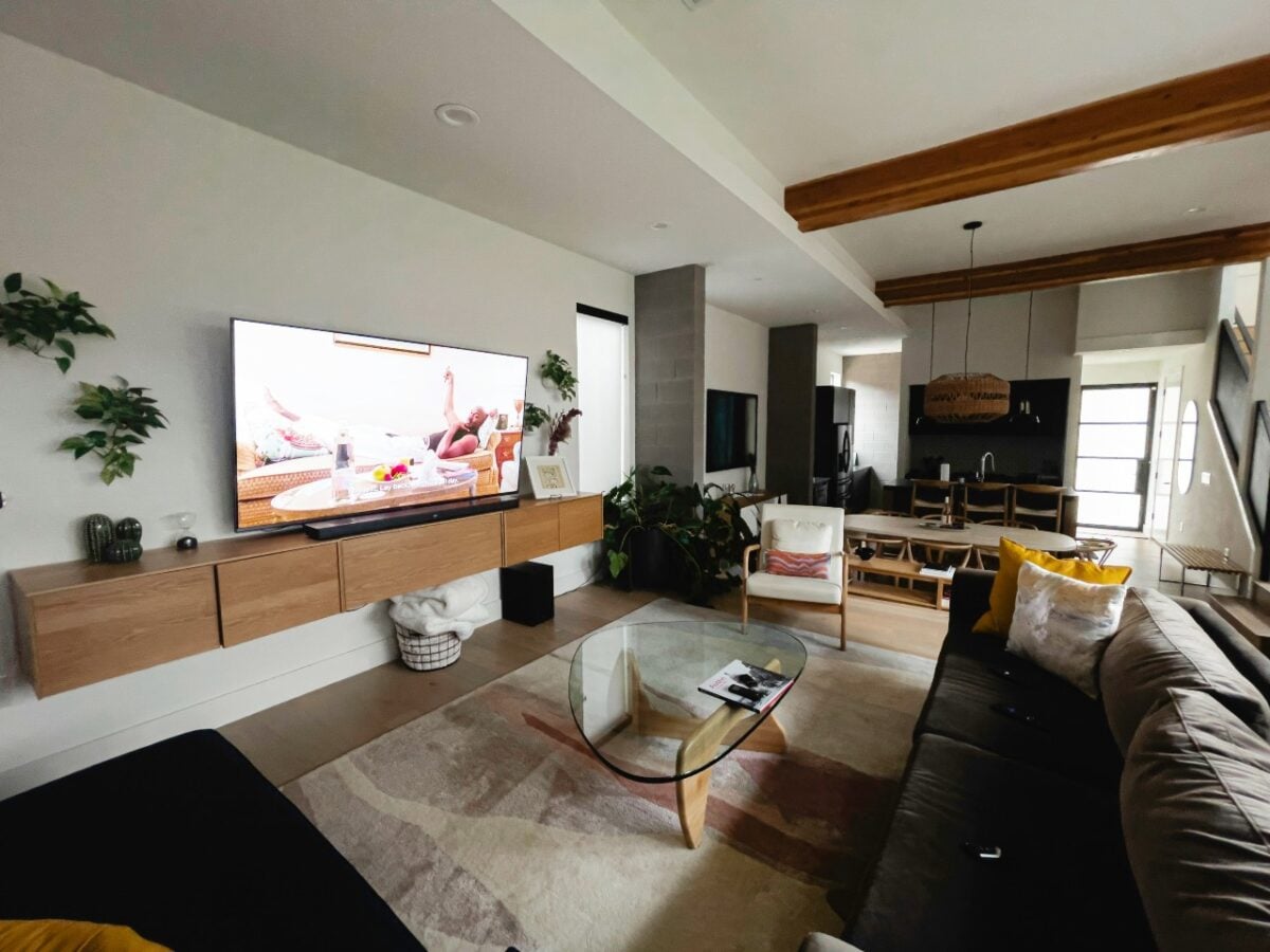 Soggiorno piccolo? Non crederai a quanto spazio puoi guadagnare con questi 3 layout Soggiorno piccolo? Non crederai a quanto spazio puoi guadagnare con questi 3 layout