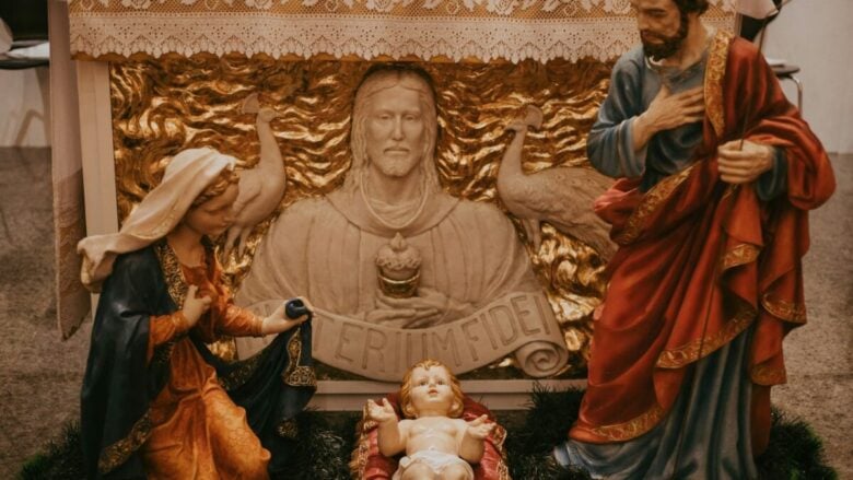 In questo Borgo ligure il Natale si accende con oltre 180 presepi!