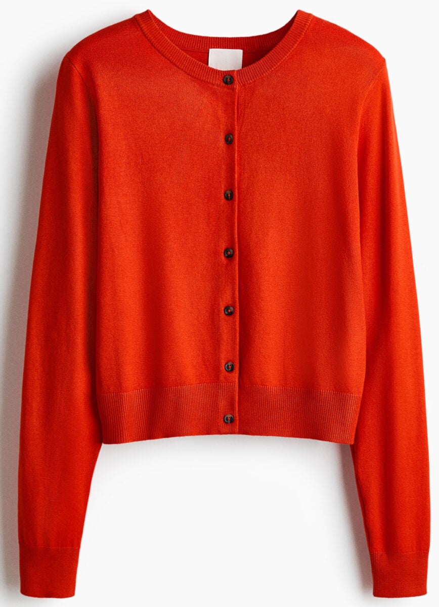 È l’arancione brillante il colore moda più gettonato dell’Inverno 2026 È l’arancione brillante il colore moda più gettonato dell’Inverno 2026