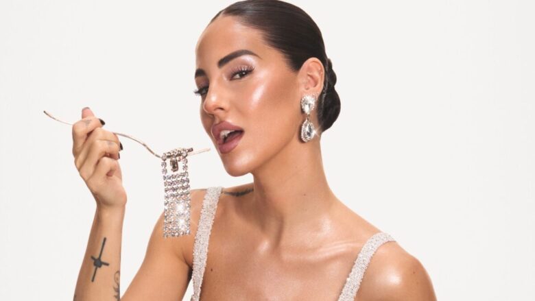 Il Glow Stick di Giulia De Lellis illumina la pelle come mai prima d’ora!