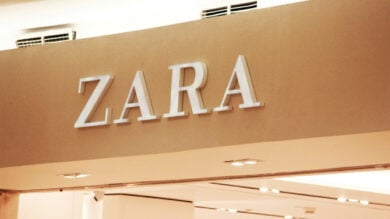 Zara firma la borsa in pelliccia più gettonata (e scontata) del momento!