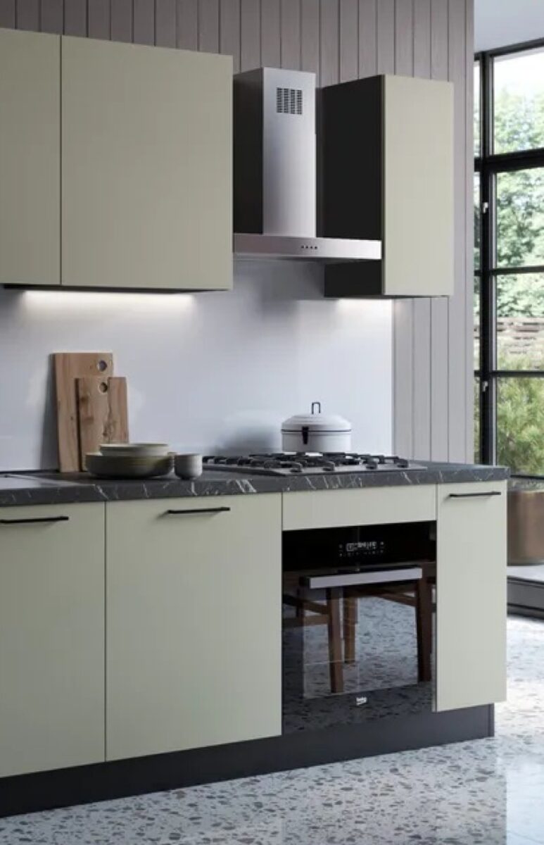 Deghi sfida i grandi marchi con questa cucina di design a un costo davvero sorprendente!