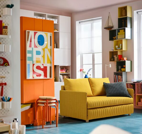 Piccolo, pop e conveniente: il divano letto IKEA perfetto per arredare il tuo monolocale Piccolo, pop e conveniente: il divano letto IKEA perfetto per arredare il tuo monolocale