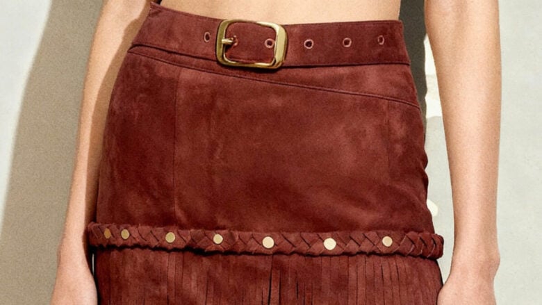 È questo il capo boho chic più bello dell’Inverno 2026. Glamour puro!