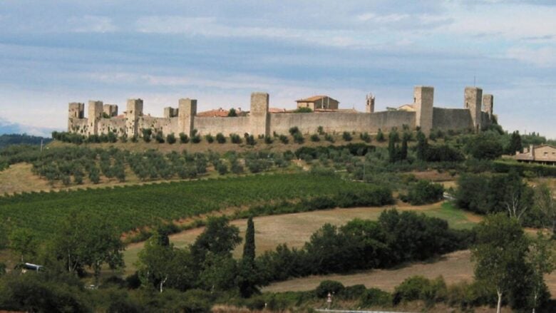 Un viaggio in uno dei Borghi murati più belli della Toscana
