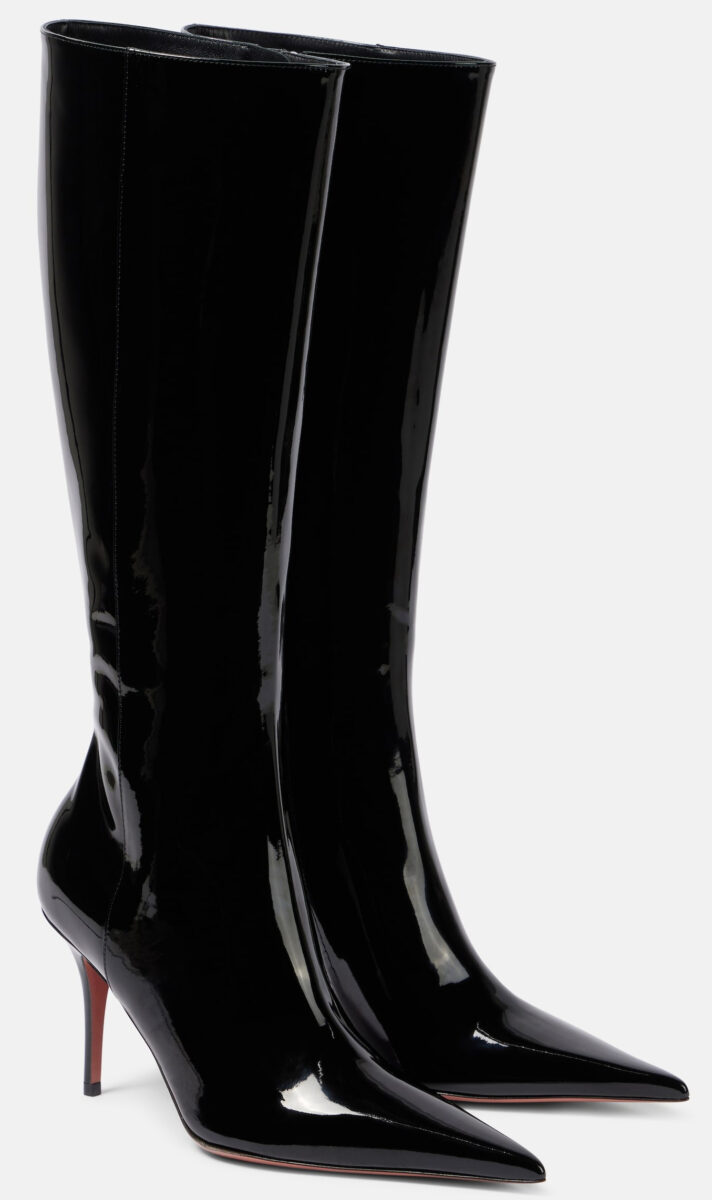 Gli stivali neri con tacco da accaparrarsi ASAP con i saldi invernali