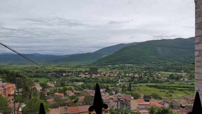 Un Borgo arroccato tra Abruzzo e Lazio: il luogo autentico che pochi conoscono