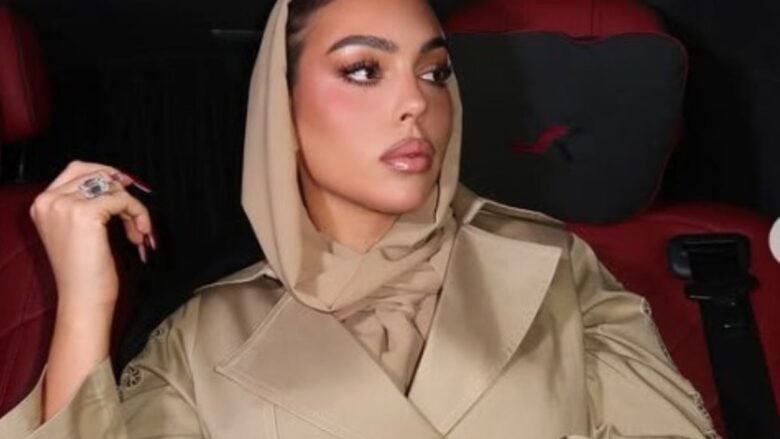 Georgina Rodriguez sfoggia il suo bauletto Louis Vuitton total pink che costa quasi 10 mila euro!