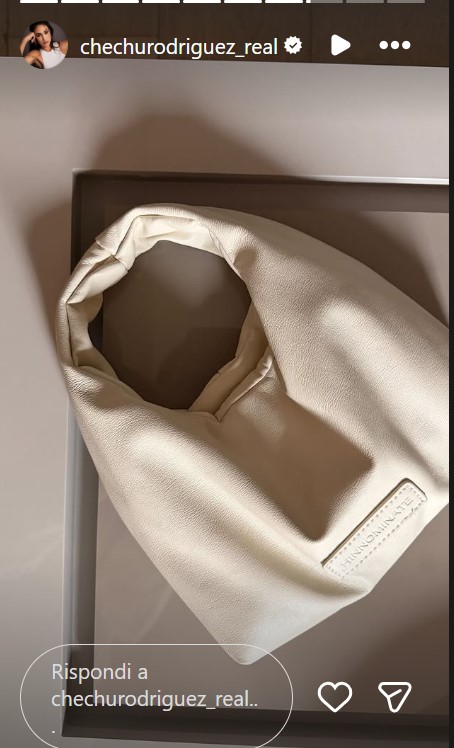 Cecilia Rodriguez mostra sui social il suo Look preferito del momento: ecco quanto costa!