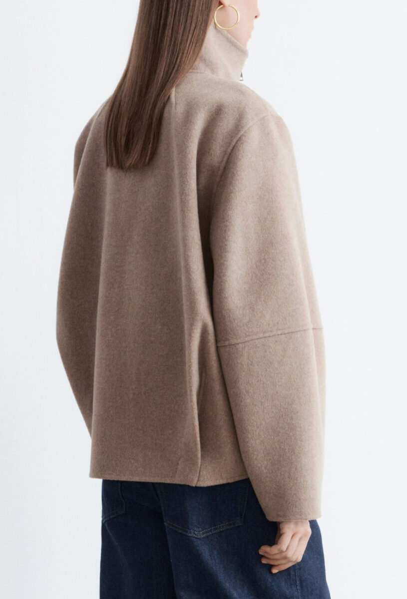 Questa giacca firmata & Other Stories è il capo passe-partout dell’Inverno 2026