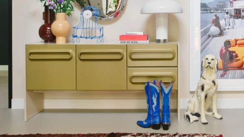 Linee, forme e decori geometrici: le madie che non passano inosservate