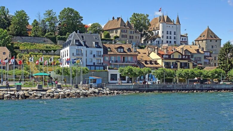 Alla scoperta di Nyon, la splendida cittadina Svizzera di origine romana sul lago di Lemano