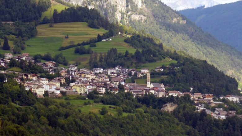 Benvenuti a Tesero, una delle location protagoniste dei giochi olimpici invernali 2026