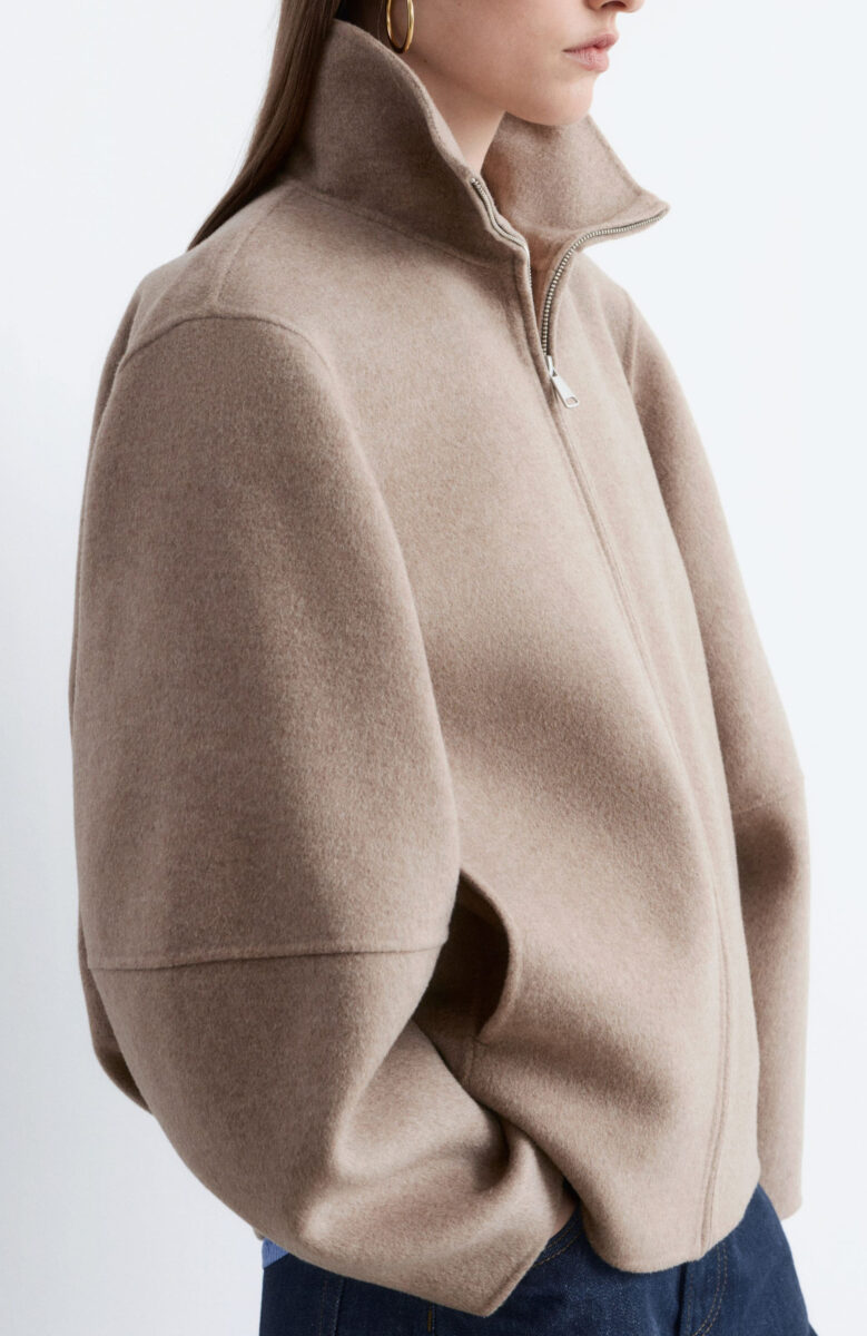 Questa giacca firmata & Other Stories è il capo passe-partout dell’Inverno 2026