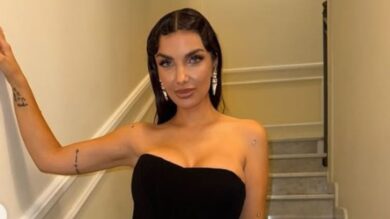Elettra Lamborghini si prepara a Sanremo 2026 con un total red Look: che sexy!