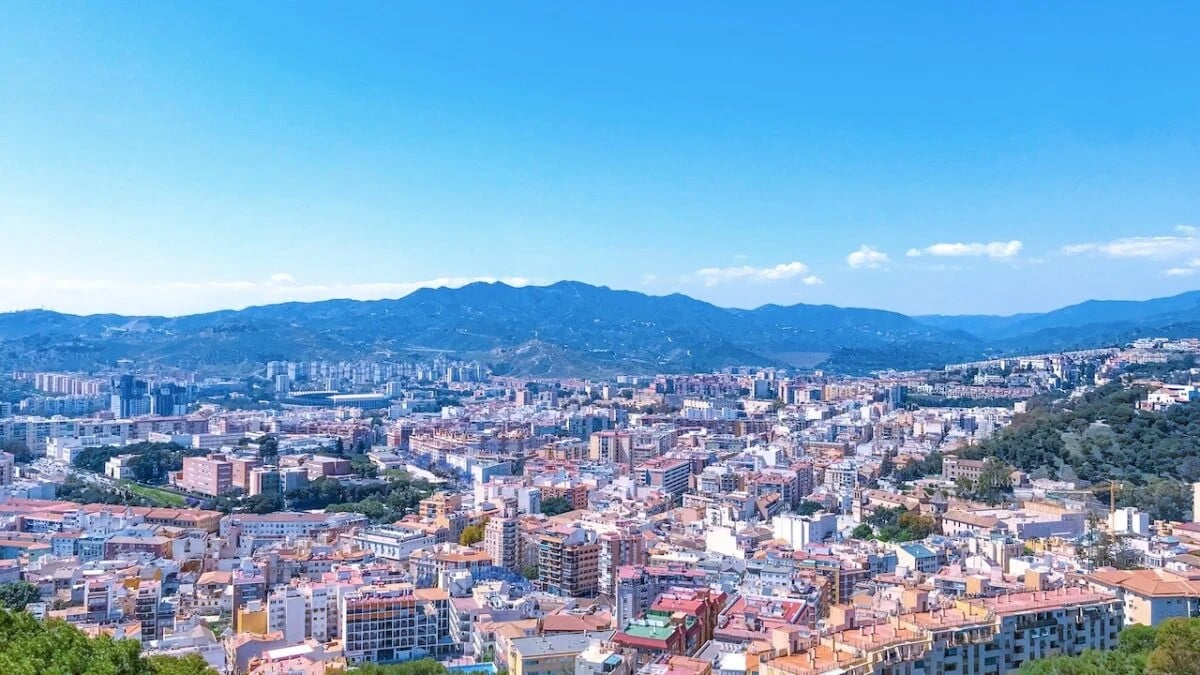 Malaga in Primavera: un itinerario di viaggio tra attrazioni uniche ed eventi da non perdere… Malaga in Primavera: un itinerario di viaggio tra attrazioni uniche ed eventi da non perdere…