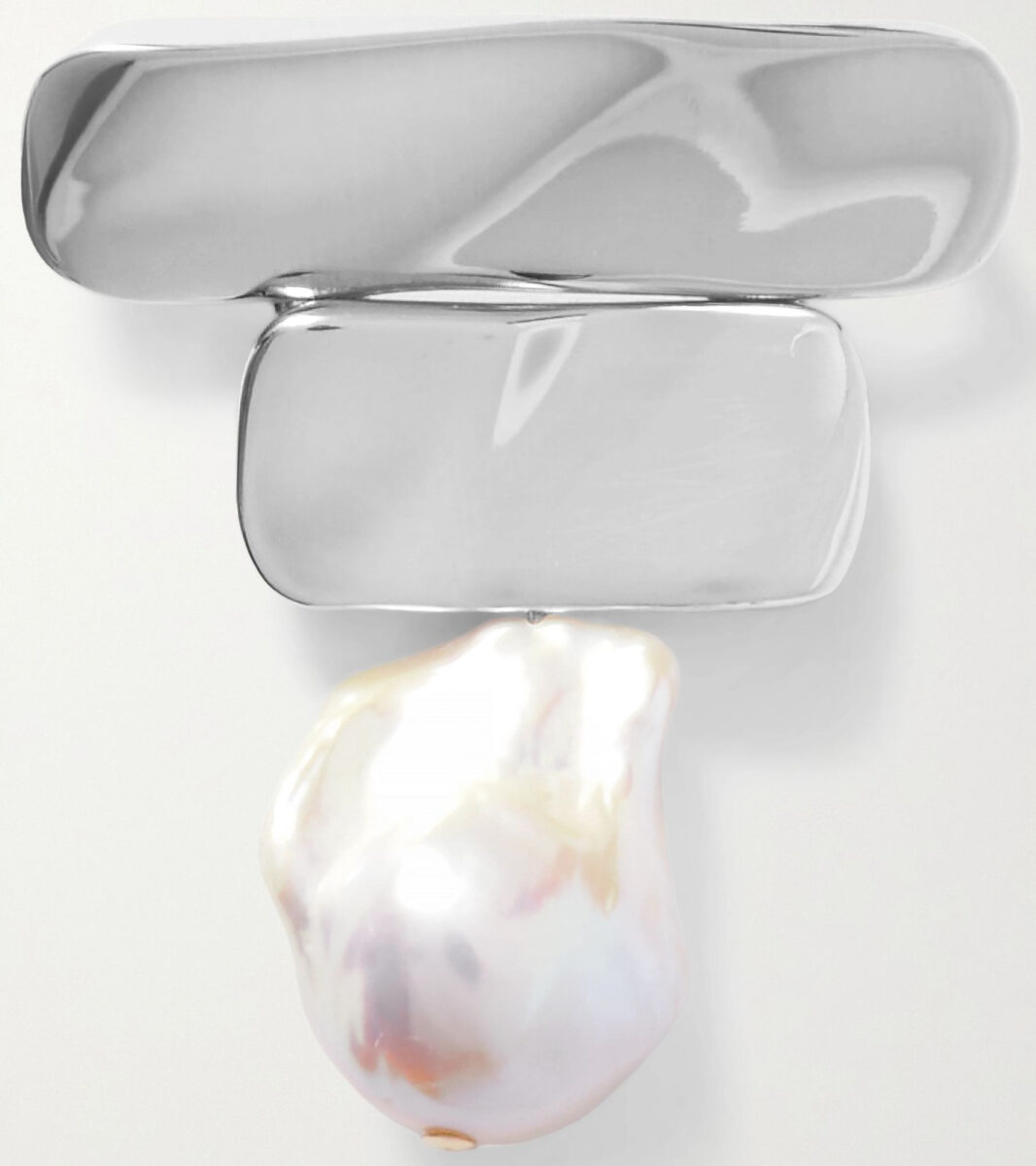 Dai una scossa ai look invernali indossando queste spille. Ricercate e alla moda! Dai una scossa ai look invernali indossando queste spille. Ricercate e alla moda!