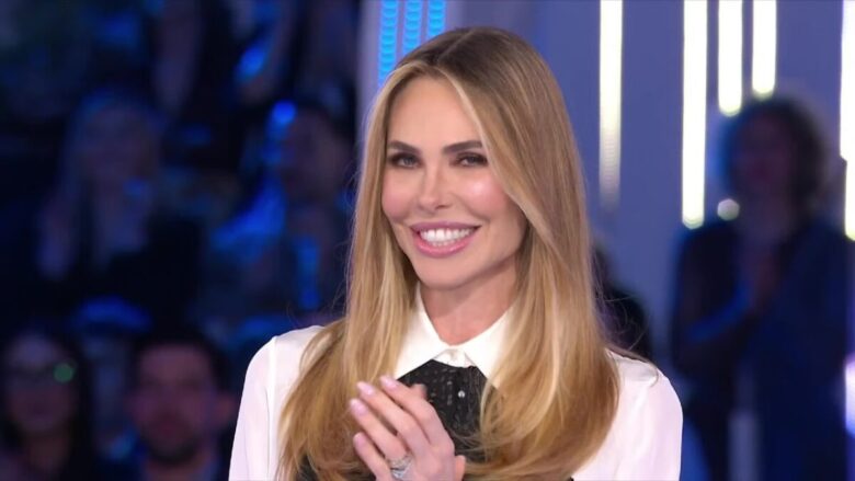 La casa di Ilary Blasi all’Eur: design, interni e giardino della villa a Roma