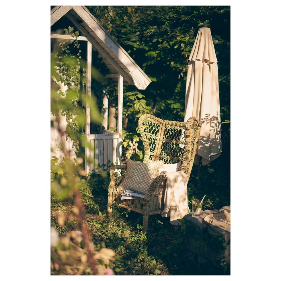 Poltrone in vimini anni ’70: il ritorno di tendenza tra IKEA, Zara Home e Maisons du Monde