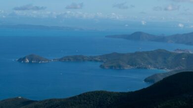Isola di Giannutri in Primavera: cosa fare tra escursioni, trekking e panorami mozzafiato!