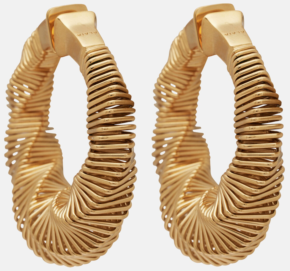 Tutti gli orecchini XXL a prova di primavera amati dalle fashion addicted