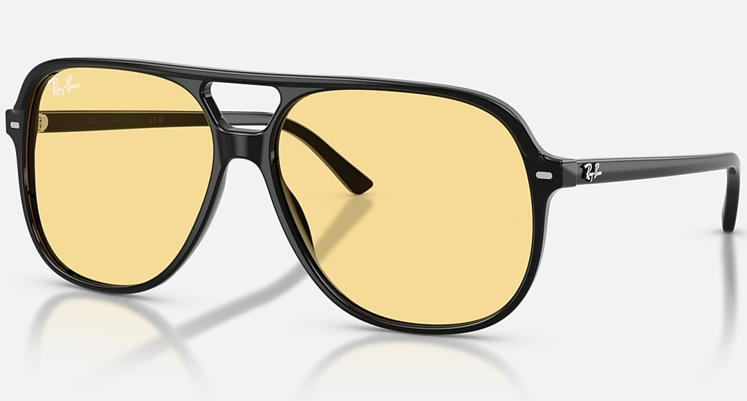 5 occhiali da sole firmati RayBan da mettere subito in wishlist