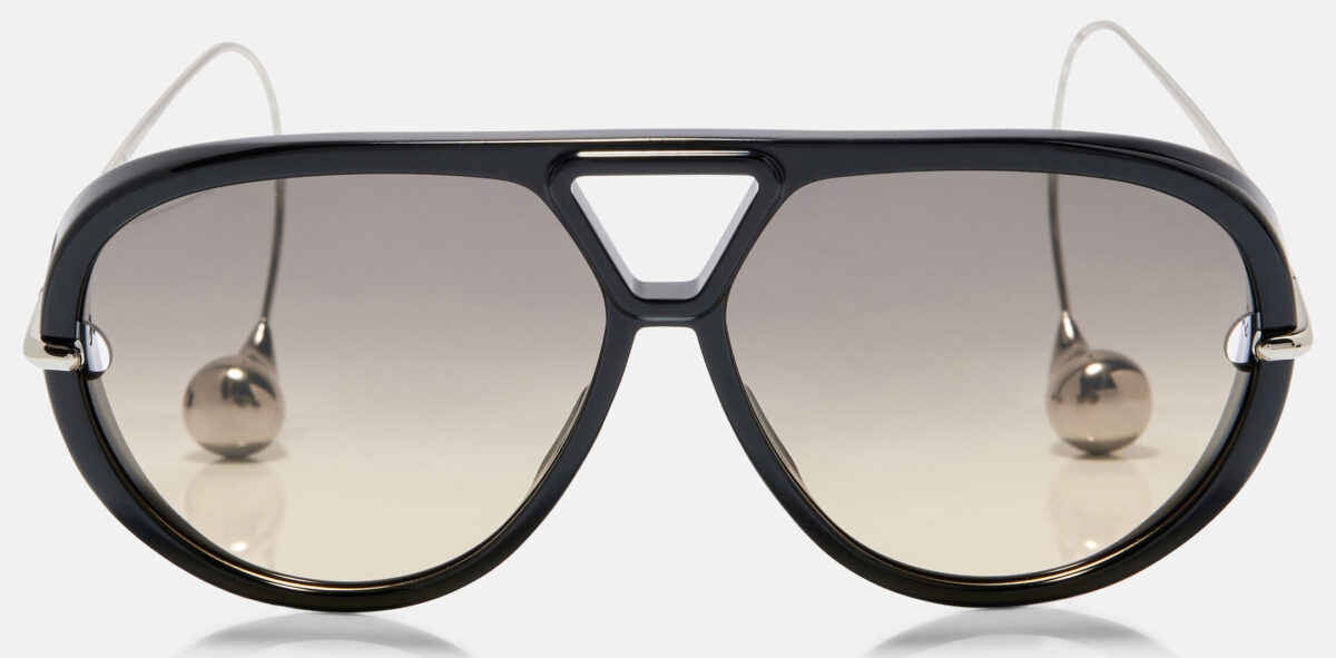 Qui gli occhiali da sole Aviator XL per dei look super accattivanti