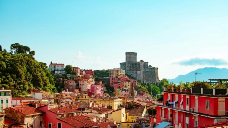 Un Borgo ligure che ha stregato artisti e poeti e farà lo stesso con chiunque decida di visitarlo