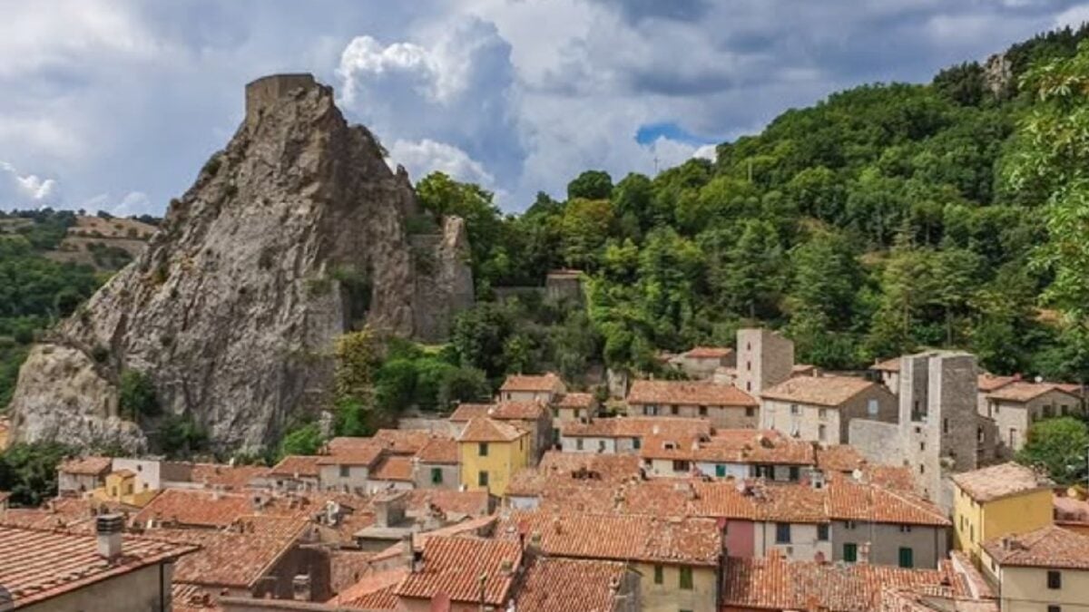 Questo incantevole Borgo della Maremma è la destinazione ideale per un weekend di Primavera indimenticabile! Questo incantevole Borgo della Maremma è la destinazione ideale per un weekend di Primavera indimenticabile!