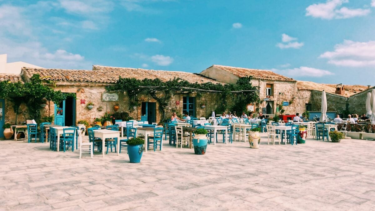 Weekend del 25 Aprile in Sicilia: un itinerario tra città, borghi e location uniche