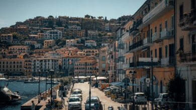 Weekend di Primavera a Porto Santo Stefano: cosa fare e vedere in questo suggestivo borgo di mare toscano