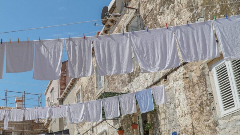 Sogni un profumo che sa di bucato pulito appena steso? Eccone 5!